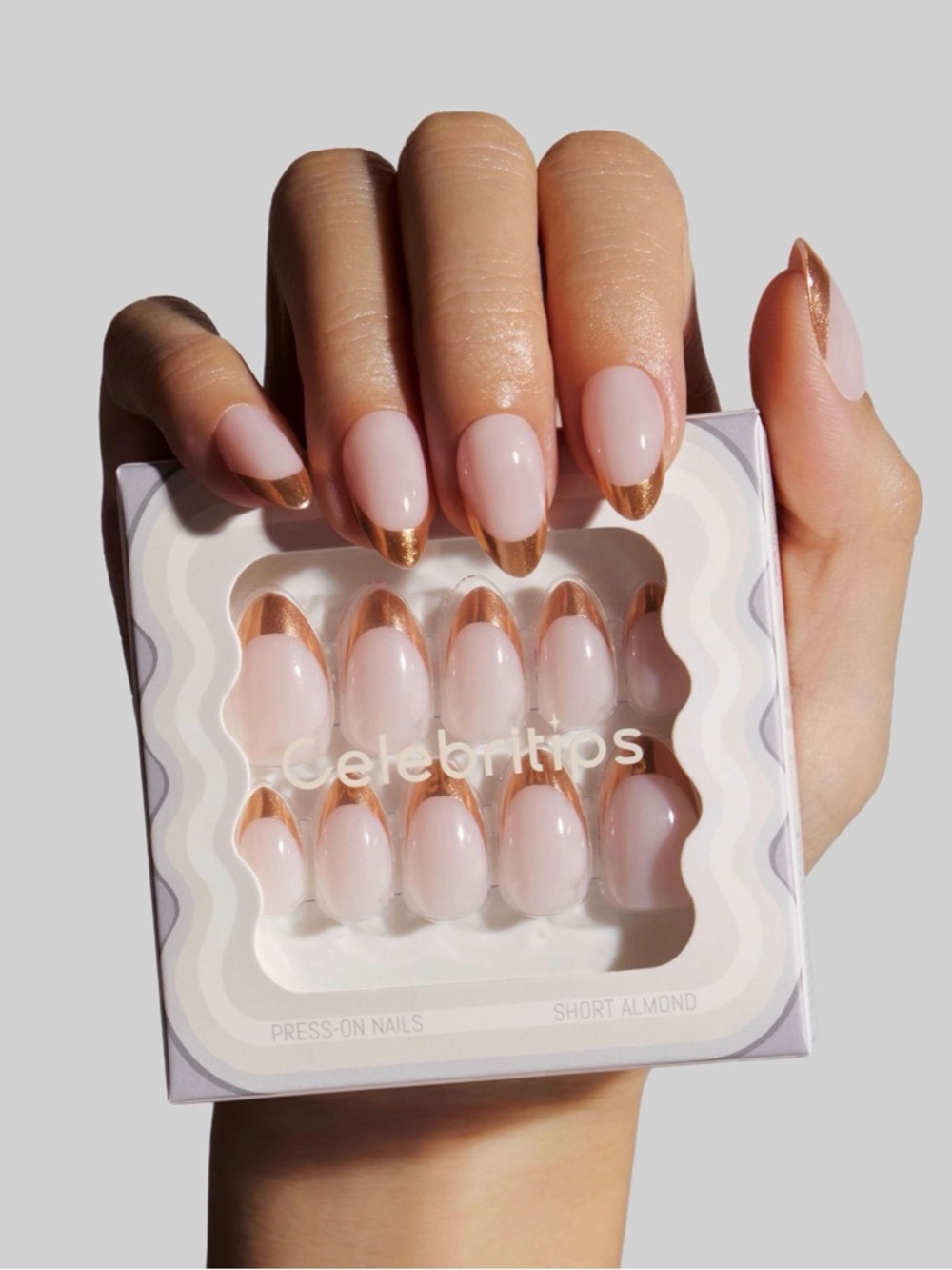 NIB Celebritips “Golden Hour” Short Almond Press-On Nails